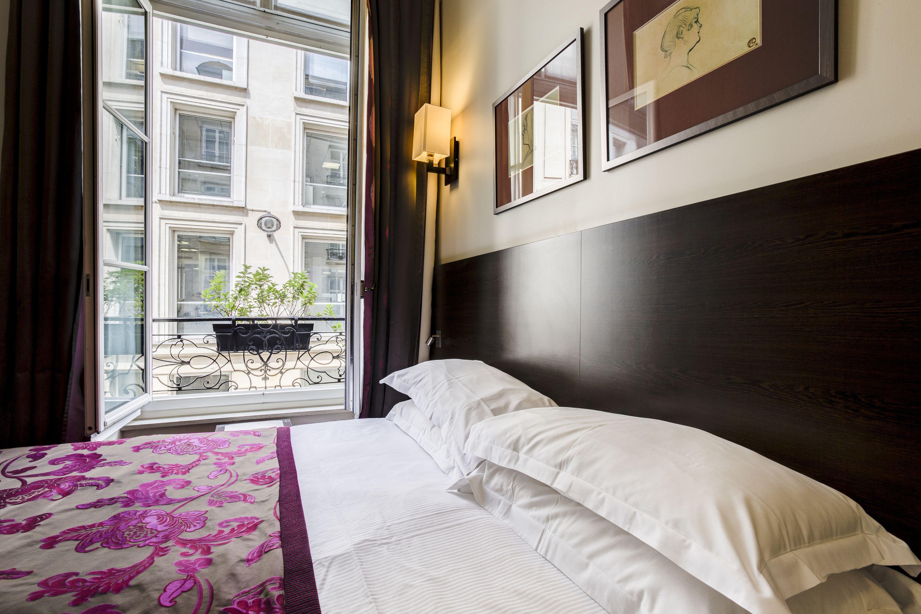 Louvre Opera Hotel Paris