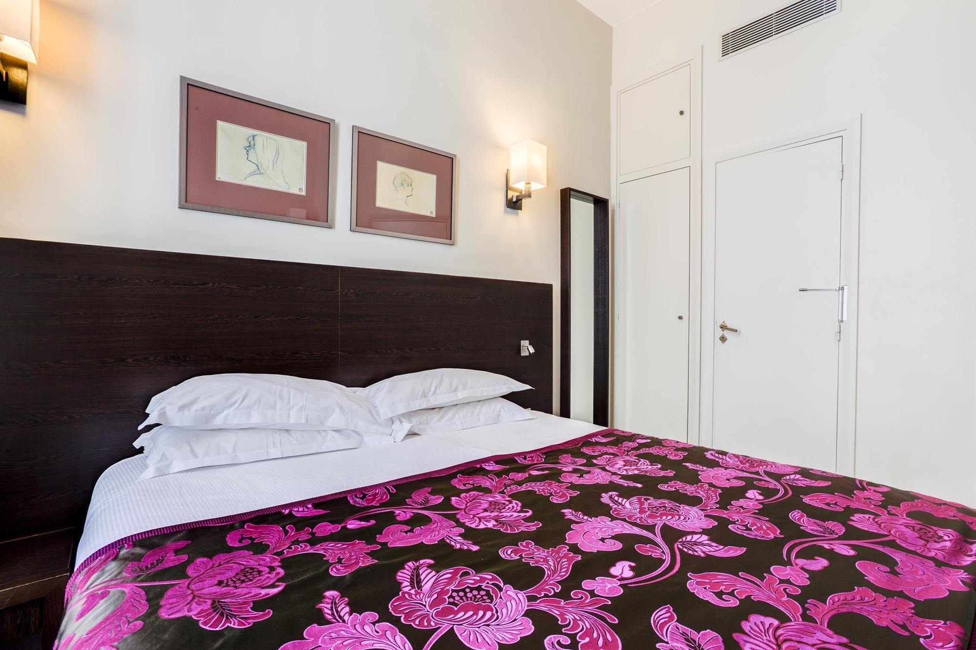 Louvre Opera Hotel Paris