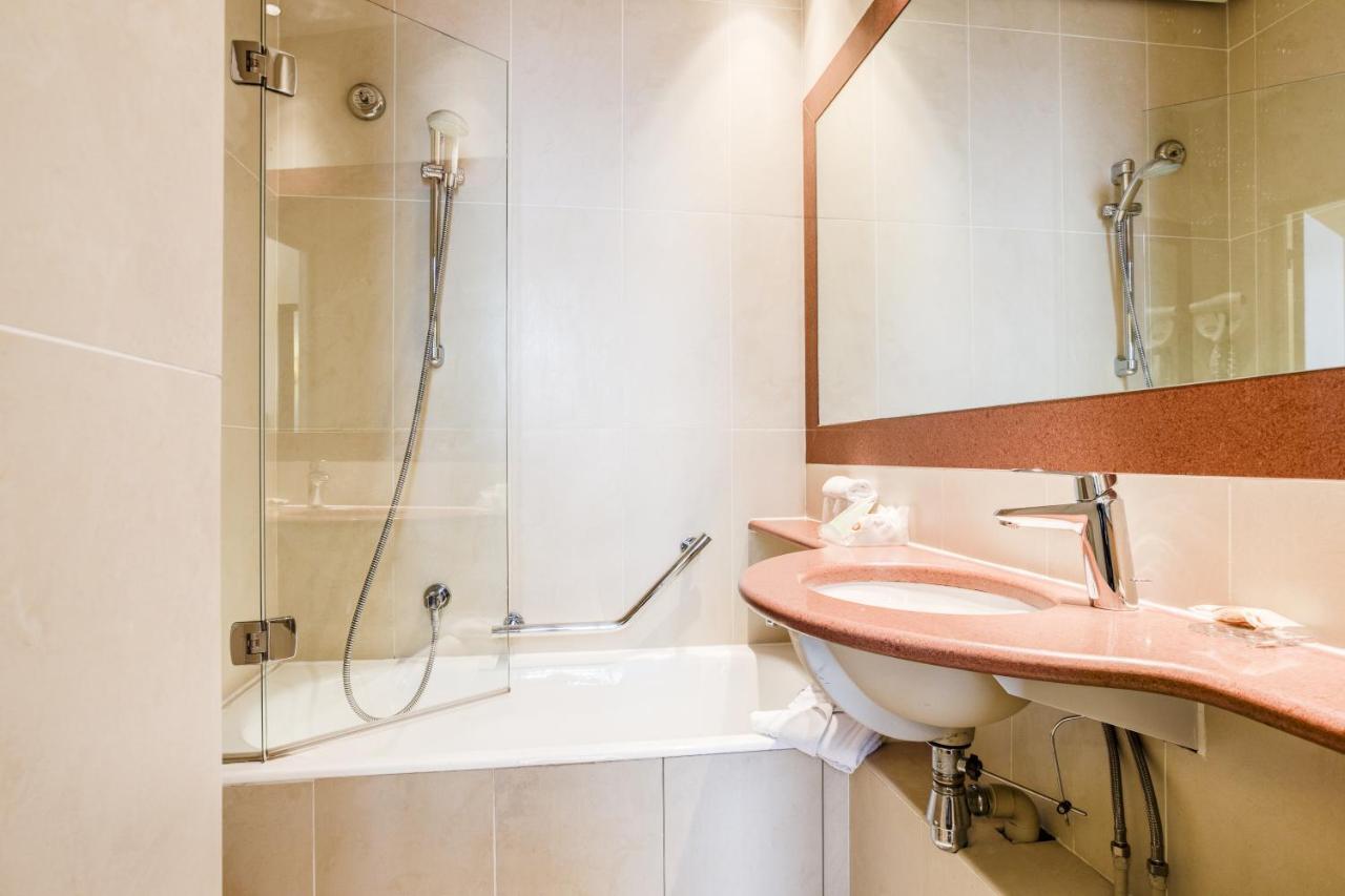 Hotel Louvre Opera Paris